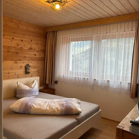 Gemuetliche Mit Voll Ausgestatteter Kueche